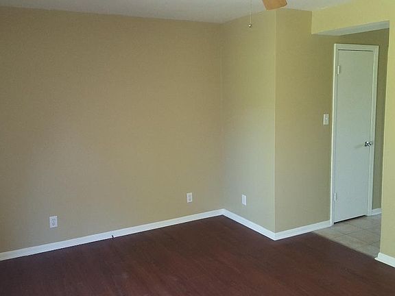 2nd image of 833 Washington St #835