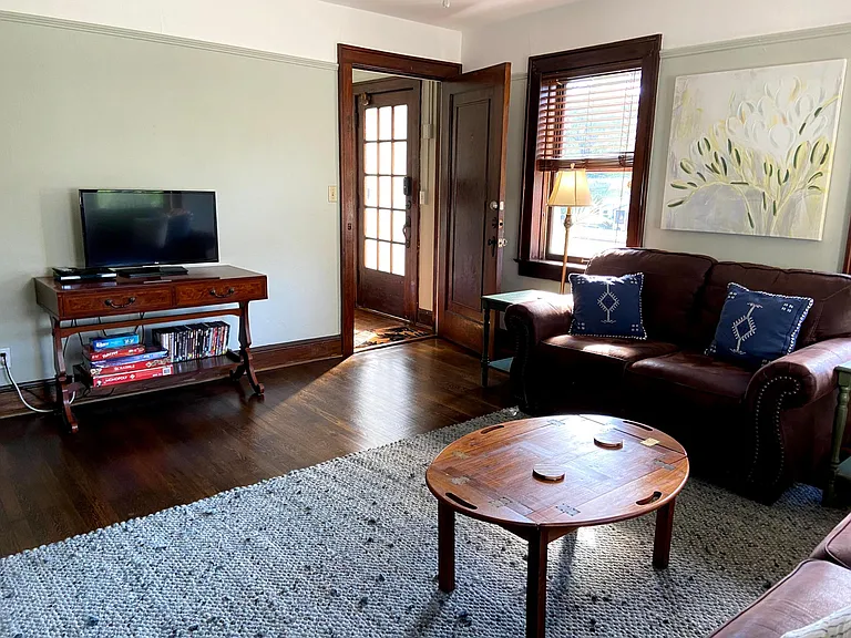708 Forest Ave — Photo 5