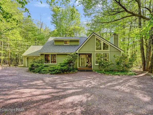 204 Golfers Way, Pocono Pines, PA 18350