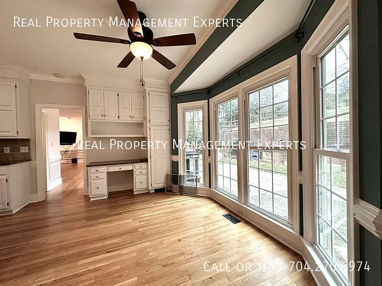 640 Barington Pl — Photo 6