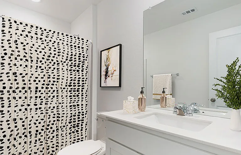 Vista at Avenida Rental Homes — Photo 5