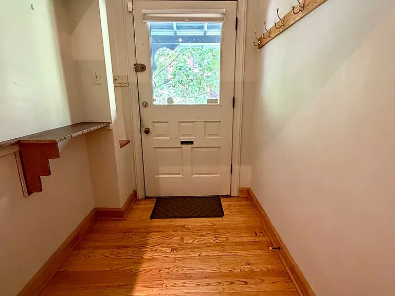 4518 Regent St — Photo 30