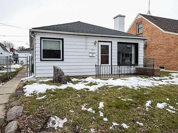 2nd image of 1810 17th Ave