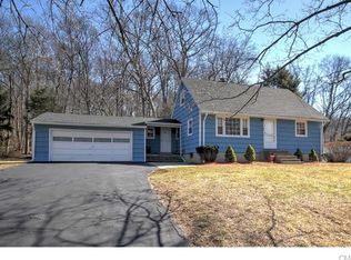 207 Stevenson Rd, Fairfield, CT 06825