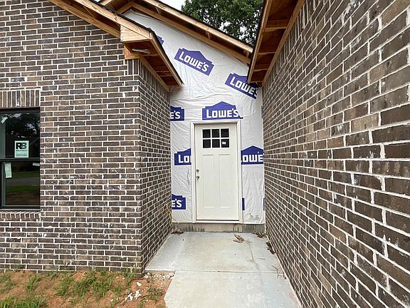 3rd image of 235 Kayla Ln