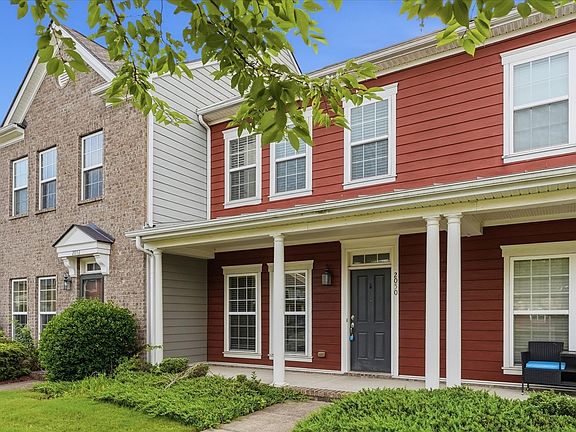 3rd image of 2050 Hemlock Dr