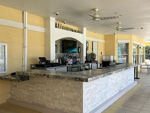 5th image of 4804 CAYVIEW AVENUE #20412