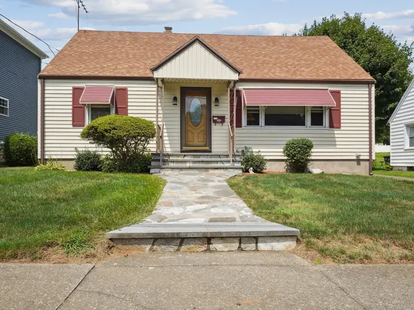 12 Arlmont Street, Milford, CT 06461