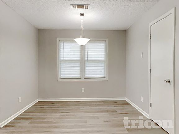 5th image of 3071 Morris Ln