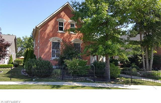 1st image of 32062 Kossuth Dr