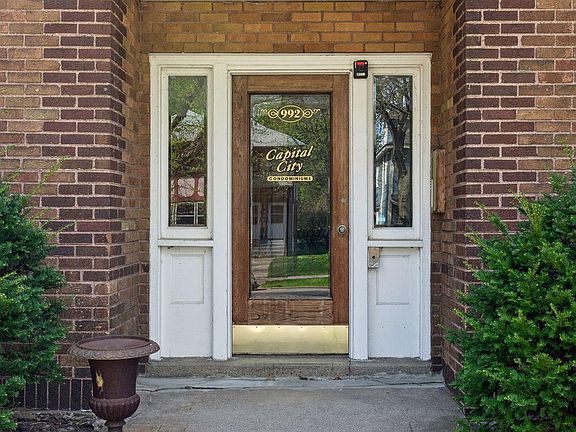 2nd image of 992 Dayton Ave APT 2