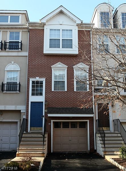 1st image of 30 Carrington Pl