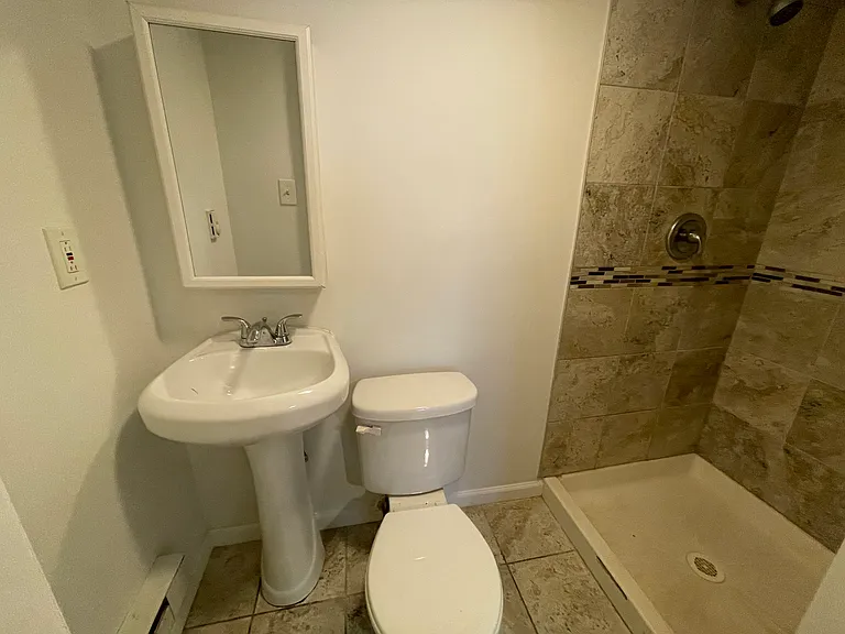 4759 Vista St — Photo 11