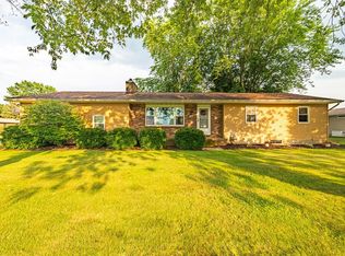 144 Columbus Rd, Fredericktown, OH 43019