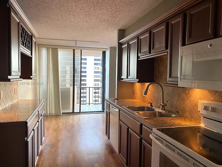 4200 N Ocean Dr #1-1103 — Photo 6