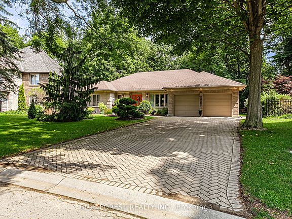 4th image of 34 Shady Ln