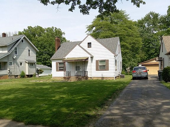2nd image of 1041 Central Parkway Ave SE