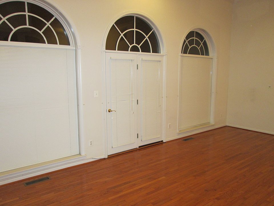 2nd image of 4583 Trumpet Vine Dr