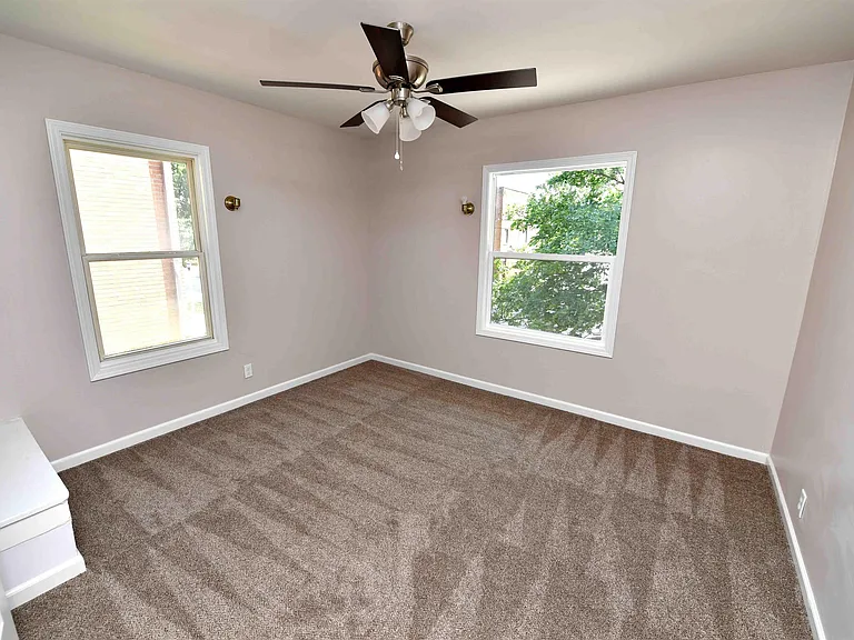 1027 N University St — Photo 50