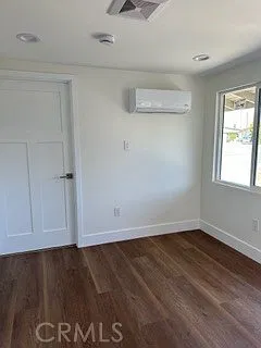 2 bed, 550 sqft, $2,600 — Photo 3