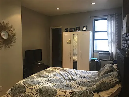 Rented by Friedman Roth Realty | media 26