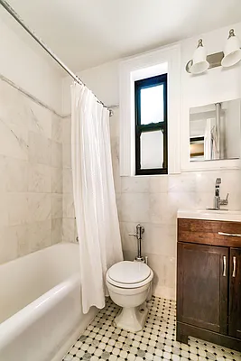 Rented by Traci Kuther, LREB | media 28