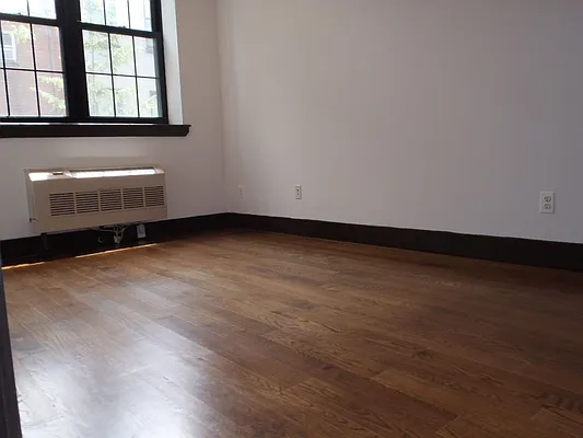 Rented by NY Space Finders Inc. | media 1