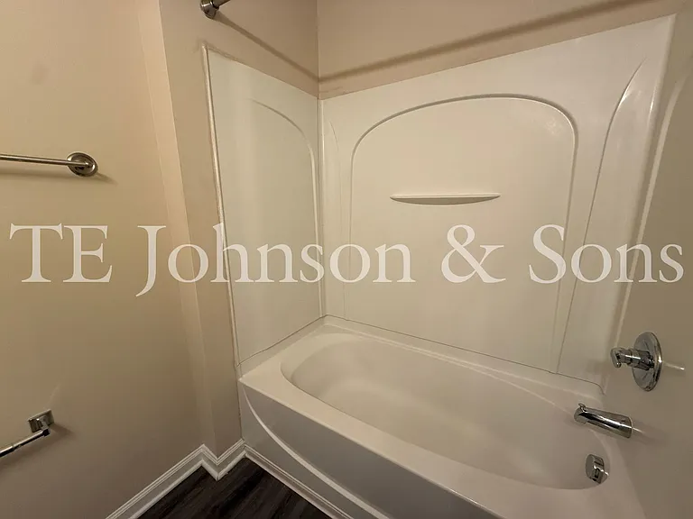 3761-301 Holmes Creek Pl — Photo 14