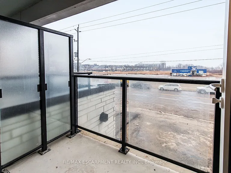 461 Green Rd #220 — Photo 15