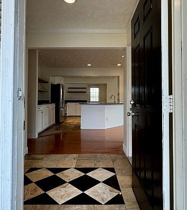 2nd image of 1264 Bromley Dr