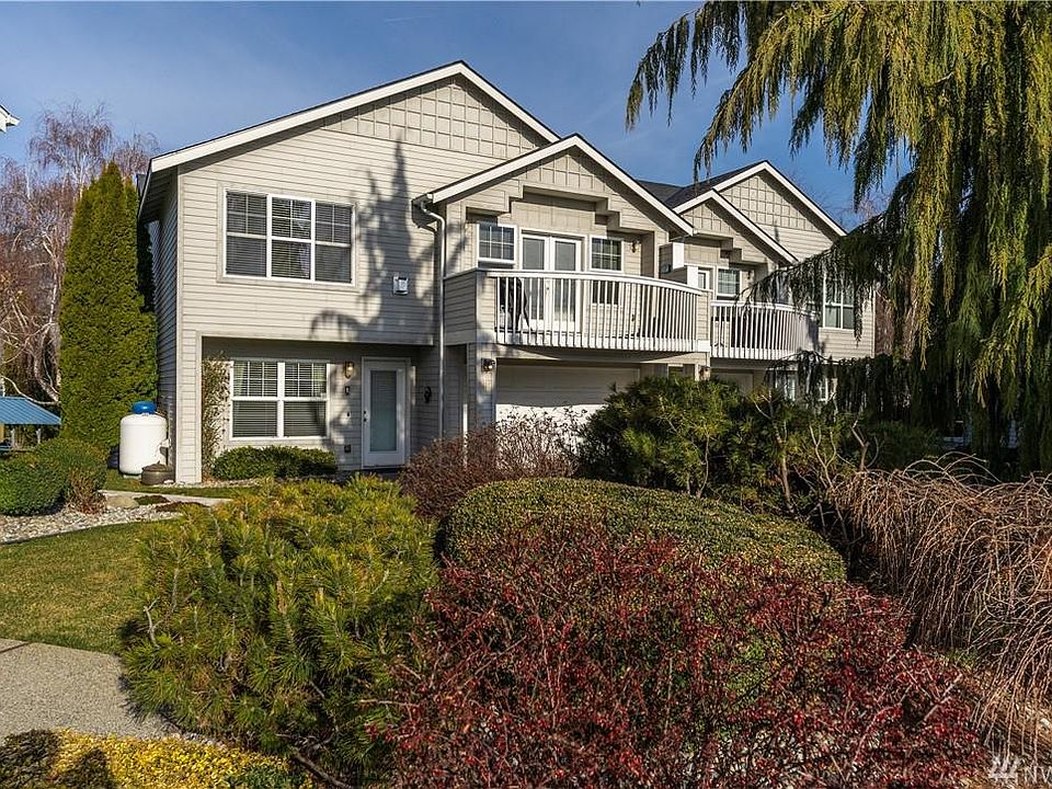 1st image of 214 Parkway Dr