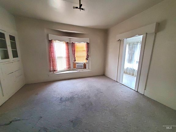 4th image of 523 7th Ave S