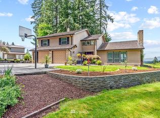 959 Sandy Bend Rd, Castle Rock, WA 98611