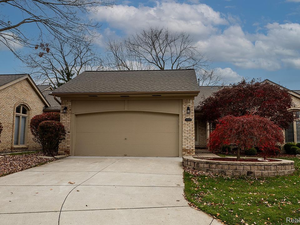 1st image of 43105 W Kirkwood Dr