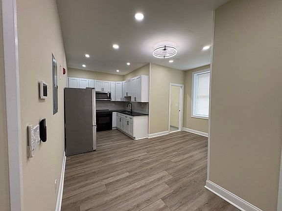 3rd image of 3609-11 N 5th St #2B