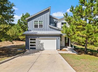 200 Manawianui Dr, Bastrop, TX 78602