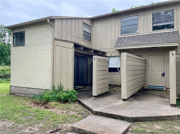 4403 Carter Creek Pkwy APT 3, Bryan, TX 77802