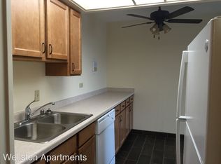 2233 N Summit Ave APT 112, Milwaukee, WI 53202