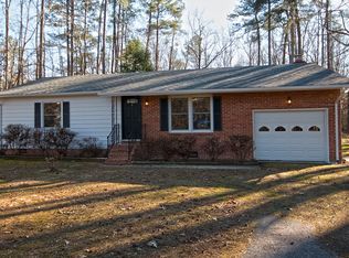 6984 Short Ln, Gloucester, VA 23061