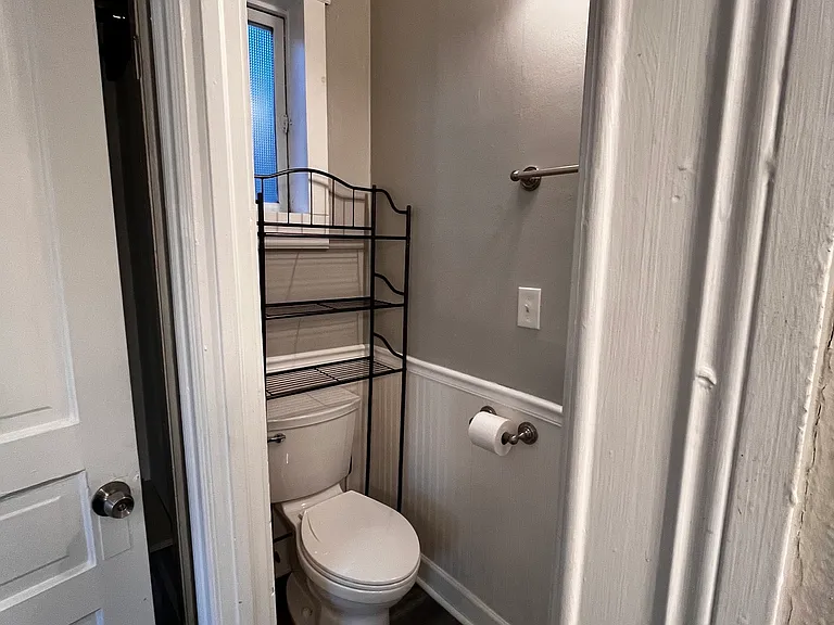 138 E Van Buren St — Photo 4