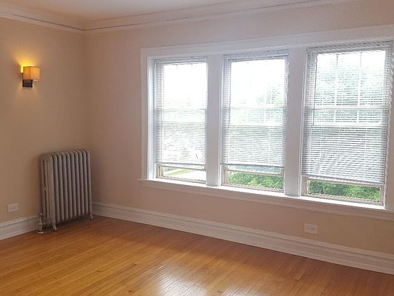 2nd image of 901 Highland Ave APT 3