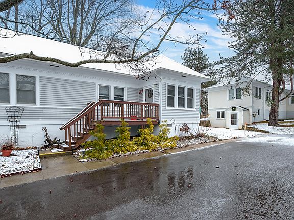 2nd image of 7365 N Shore Dr Unit 9