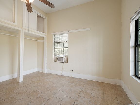 3rd image of 652 N SAN IGNACIO AVE