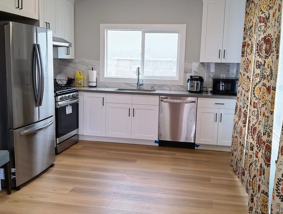 1st image of 411 Southgate Ave #2