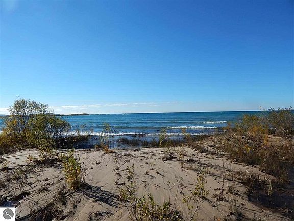 4th image of N Cathead Bay Dr
