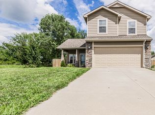 1619 Sutter Woods Rd, Junction City, KS 66441