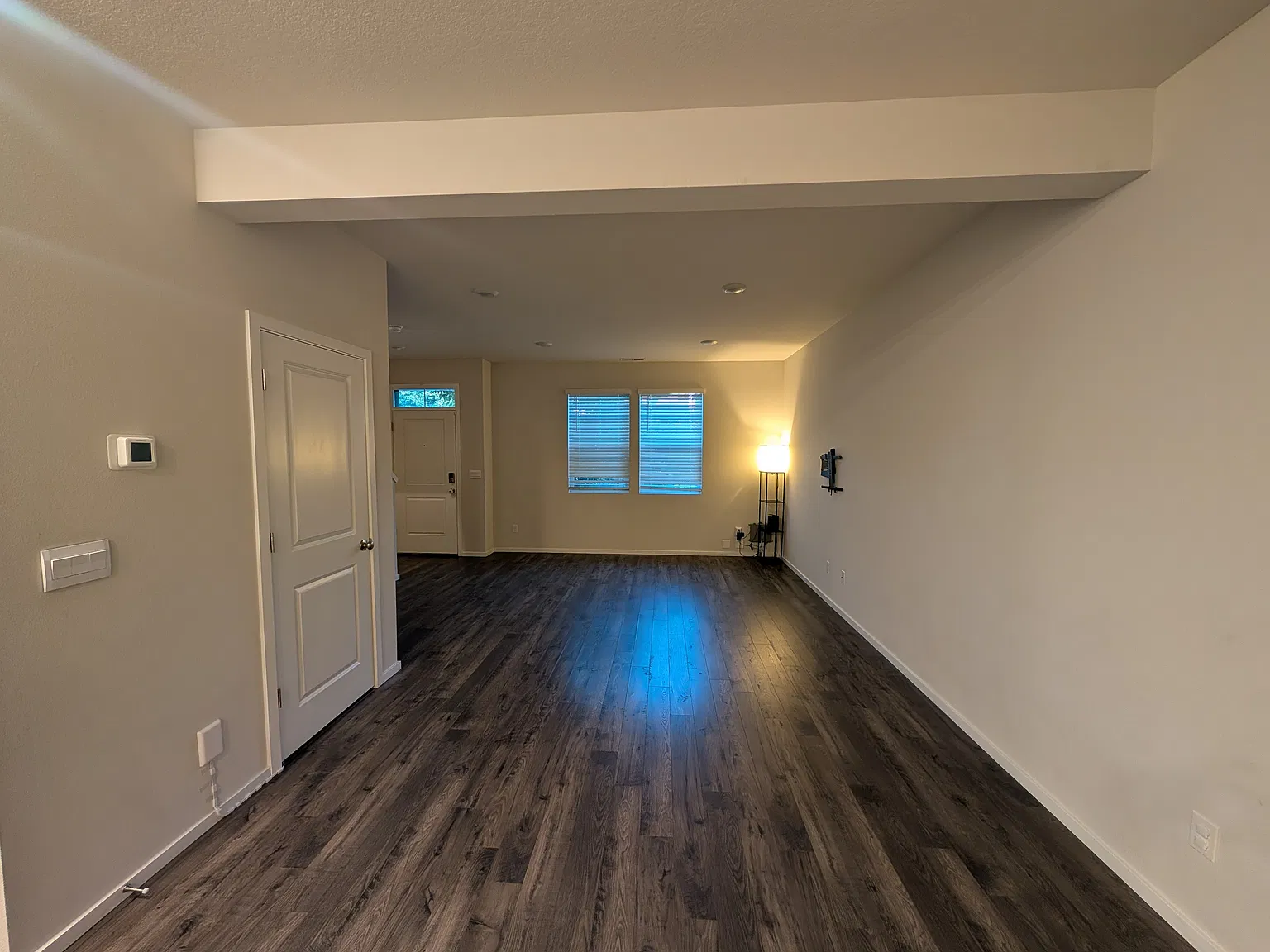 3 bed, 2.5 bath, 1398 sqft, $2,150 — Photo 3