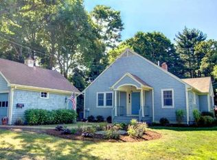 30 Forest Rd, Bristol, RI 02809