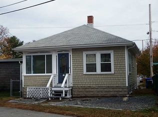 18 Bluff St, Riverside, RI 02915