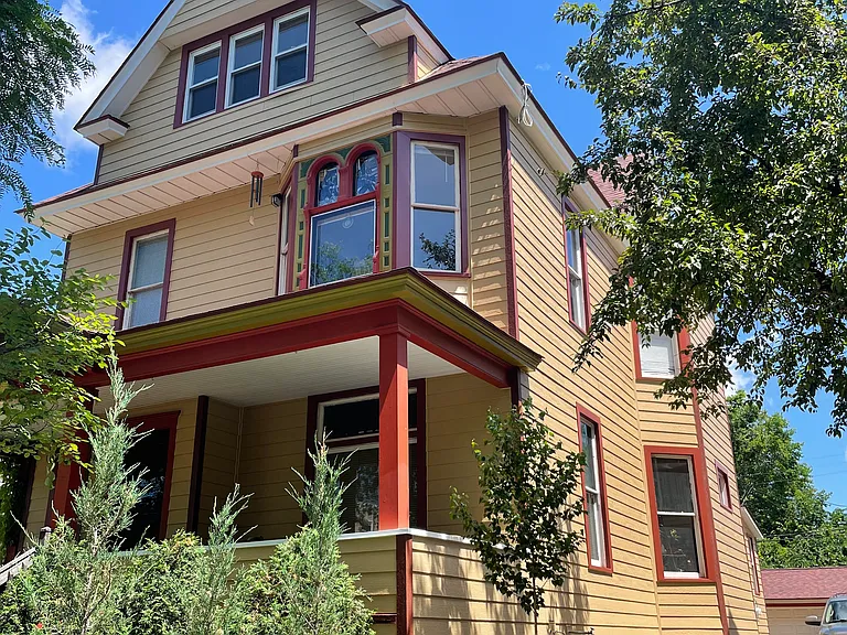 2215 Bryant Ave S — Photo 1